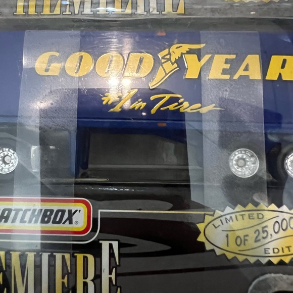 Matchbox Premier Collection Ford Aeromax Goodyear Semi Truck - Picture 3 of 3